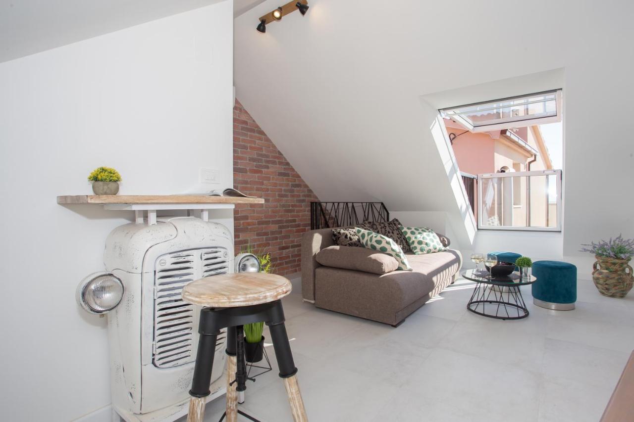 Beach Apartment Renco Sumpetar Exterior photo